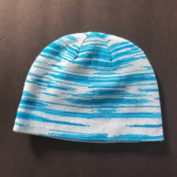 The North Face Youth Reversible Beanie Cap New - Picture 4 of 11